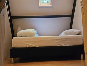 Chalé | 2 quartos, roupa de cama