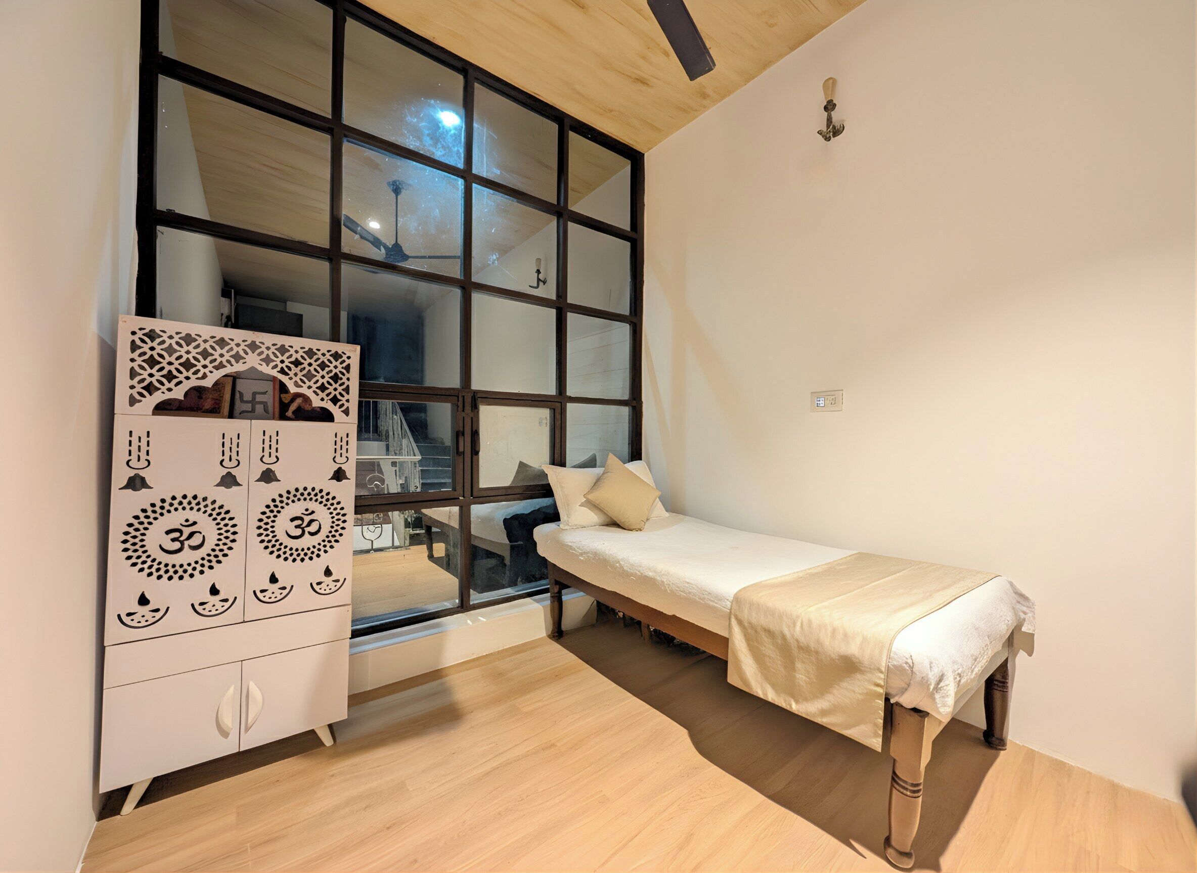 Fer et planche à repasser, Wi-Fi gratuit, draps fournis