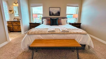 Ferros/tábuas de passar roupa, berço de viagem, Wi-Fi de cortesia