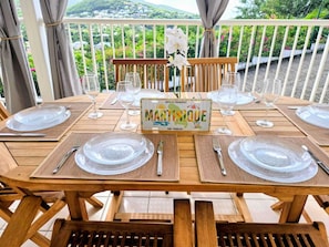 Outdoor dining - Perle d'Anse, T4 Manguiers near beach (Les Trois-Îlets)