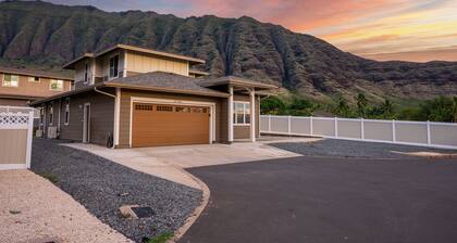 Makaha Villa by AvantStay | Mountain + Ocean Views