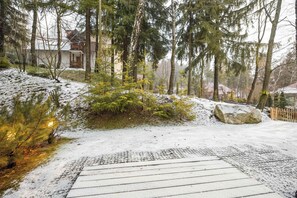 المنطقة المحيطة بالمنشأة