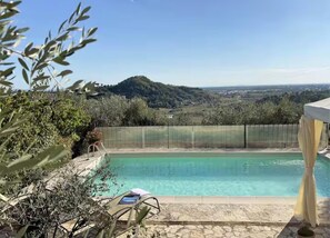 Outdoor pool - Villa La Peleca by Nicola Real Estate (Toscana)
