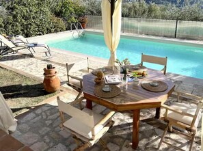 Outdoor pool - Villa La Peleca by Nicola Real Estate (Toscana)