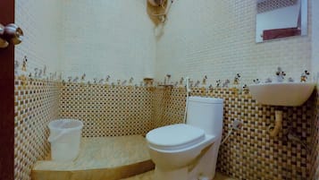 Deluxe Double Room, City View | Bathroom | Shower, free toiletries, towels, soap