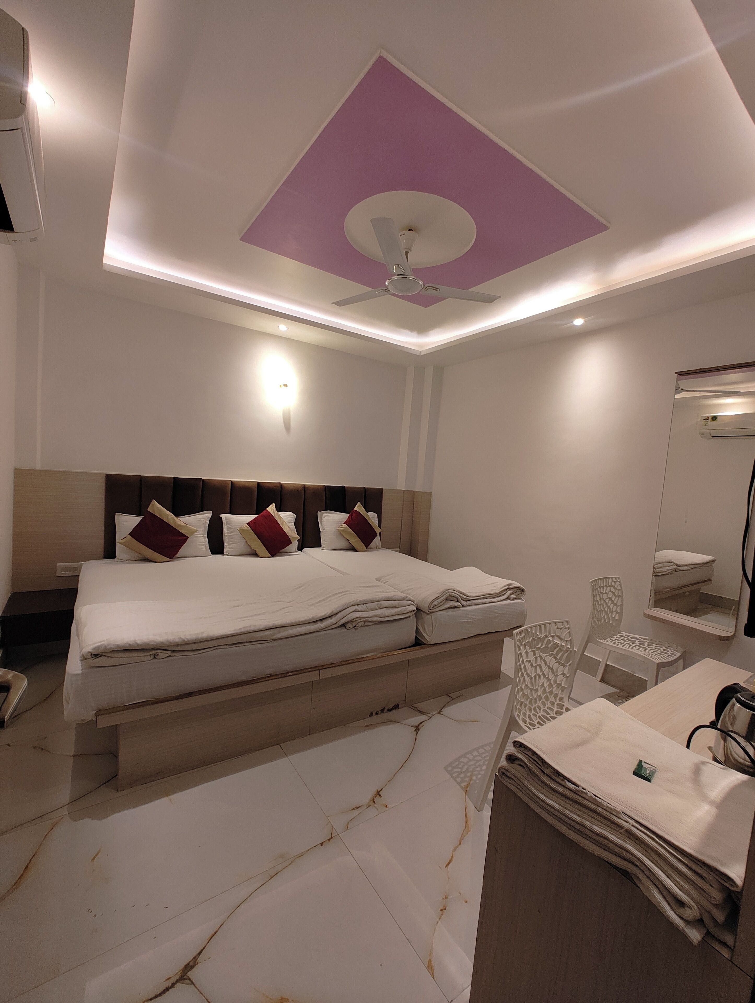 Deluxe Room | Free WiFi