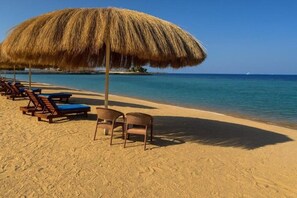 Beach - Double Room with Sea View – Aquatic Village, Red Sea Resort (Red Sea Governorate)