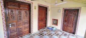 쿠치 니와스 홈스테이 돌라비라