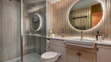 Shower, towels