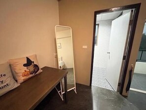 Apartment With Lake View