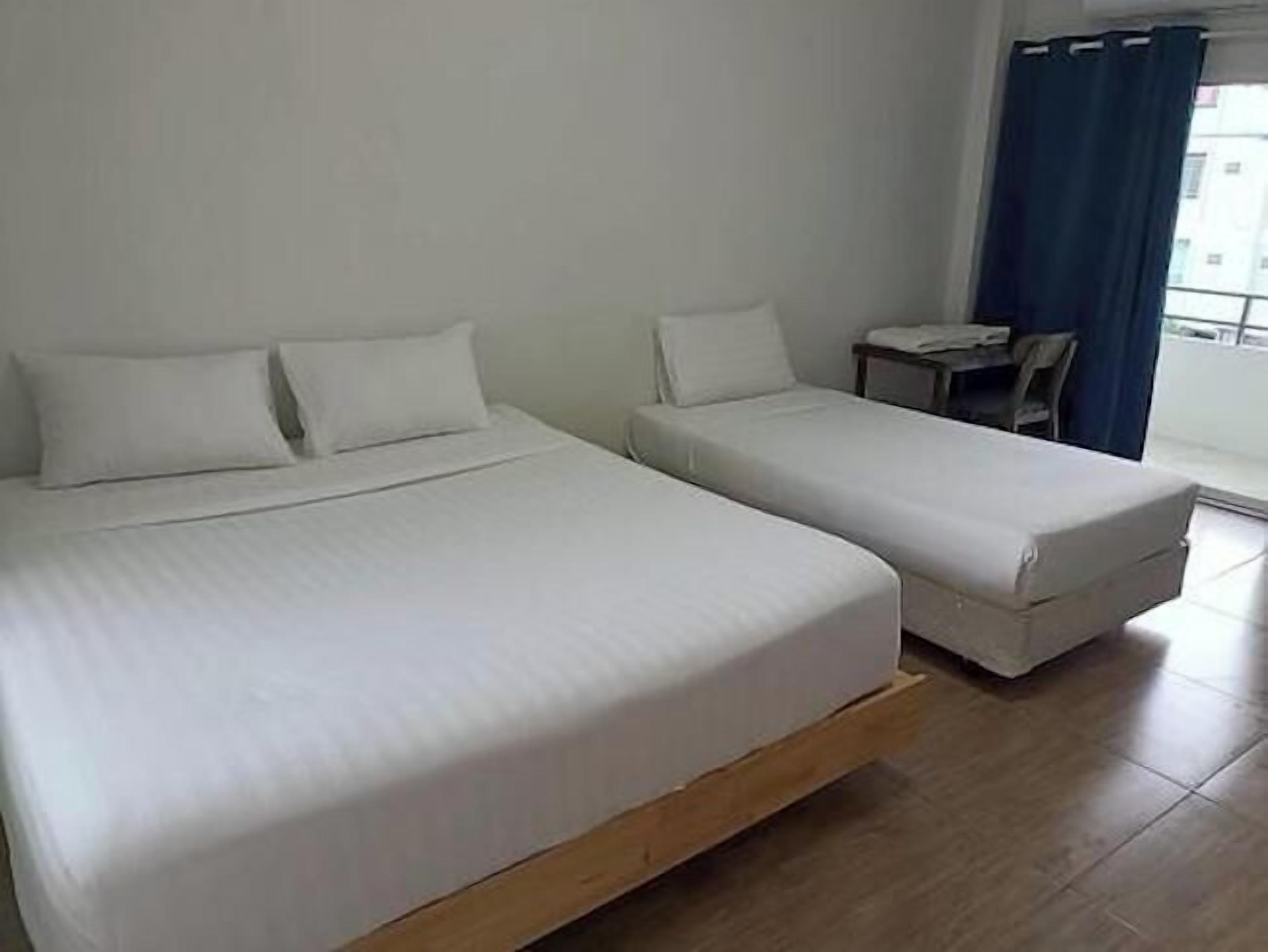 Triple Room with Balcony