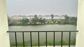 Apartment With Lake View | Blick auf den See