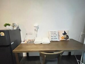 Apartment With Lake View - Comfy Hotels Suvarnabhumi Airport (Bang Phli)