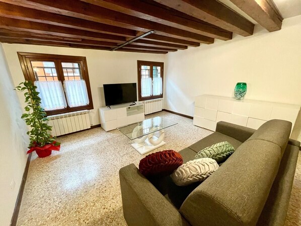 TV - Ca' Della Torre – 5 min from Rialto, 10 min from St. Mark's (Venezia)