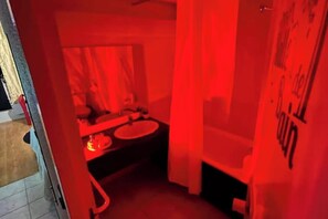 Handtücher, Seife, Toilettenpapier