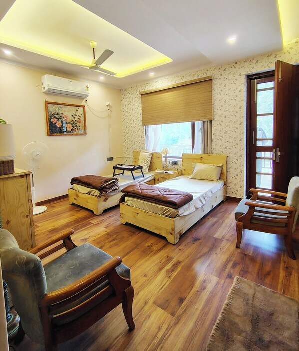 Duplex | Free WiFi - The Crib Almora (Almora)