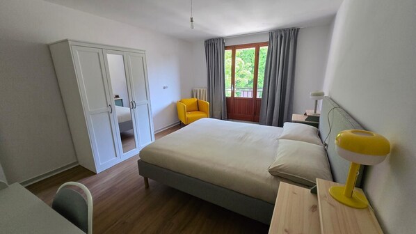 Room - Apartment in the heart of Alto Mugello, well-kept rooms and fully equipped kitchen (Pietramala)