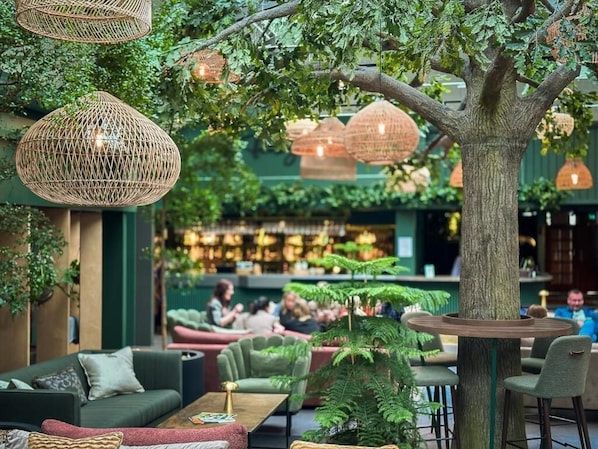 Bar (in der Unterkunft)