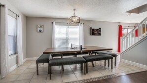 Unclassified image, 3 of 16, button - Sleeps 13 Arcade Ping Pong Fire Pit Fenced Yard Pet Friendly Near Six Flags (San Antonio)