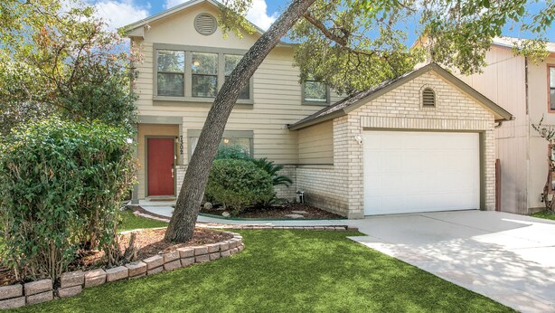 Unclassified image, 1 of 16, button - Sleeps 13 Arcade Ping Pong Fire Pit Fenced Yard Pet Friendly Near Six Flags (San Antonio)