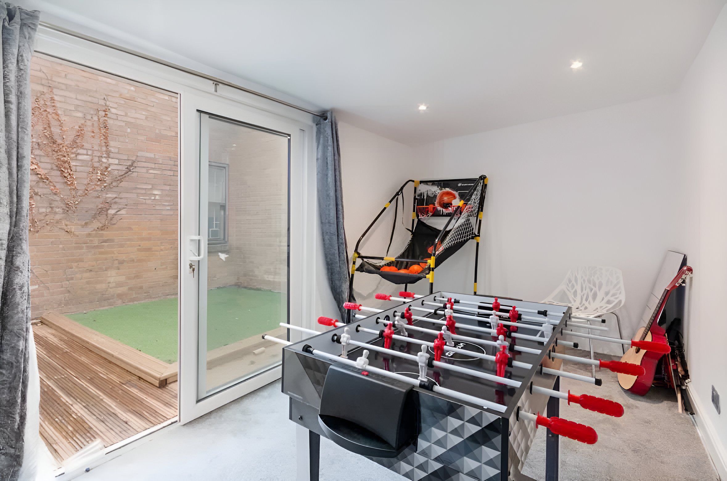 Apartment, 2 Bedrooms | Games room