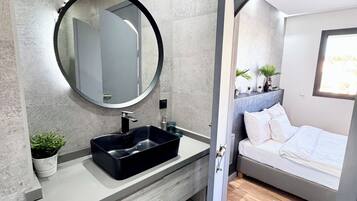 Strygejern/strygebræt, gratis Wi-Fi, sengetøj