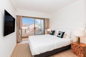 1 bedroom, iron/ironing board, free WiFi, bed sheets - 5 Croisette 6-2916-5* apartment on the Croisette (Cannes)