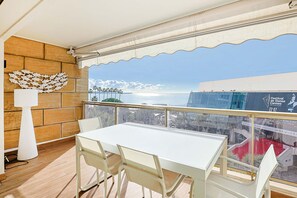 Dining - 5 Croisette 6-2916-5* apartment on the Croisette (Cannes)