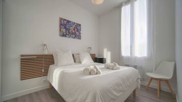 6 camere, ferro/asse da stiro, Wi-Fi gratuito, lenzuola