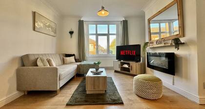 Comfortable 3-bedroom house with 6 separate beds, ideal for work teams