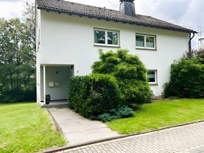 Exterior - Sauerland Apartment on the Ruhr with Shared Garden, Balcony & Wi-Fi (Olsberg)