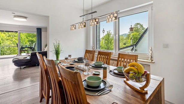 Dining - Sauerland Apartment on the Ruhr with Garden (Olsberg)