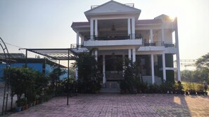 Property entrance - R D Palace and Resort (Bakshi Ka Talab)