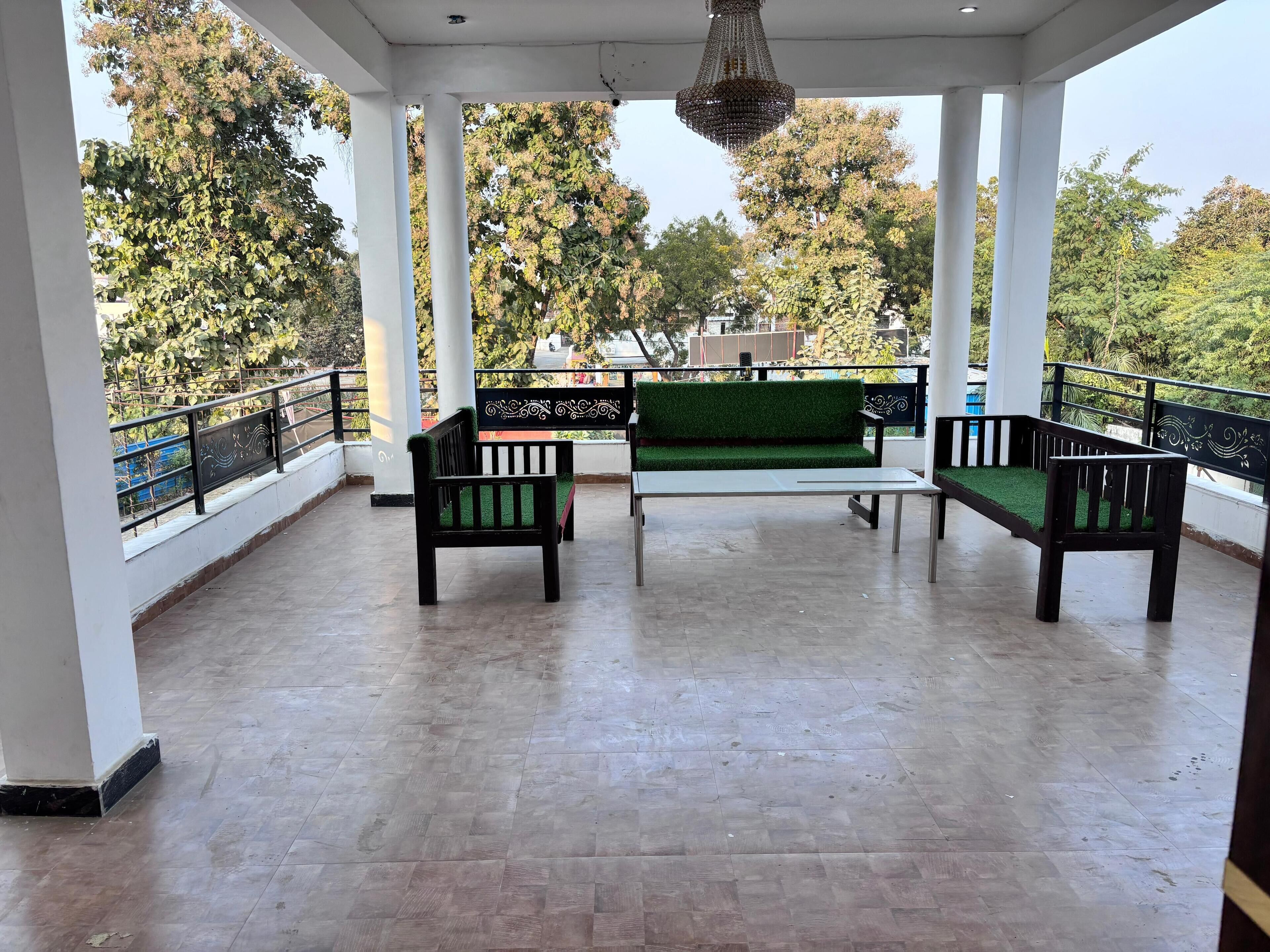 In-room safe, desk, laptop workspace, soundproofing