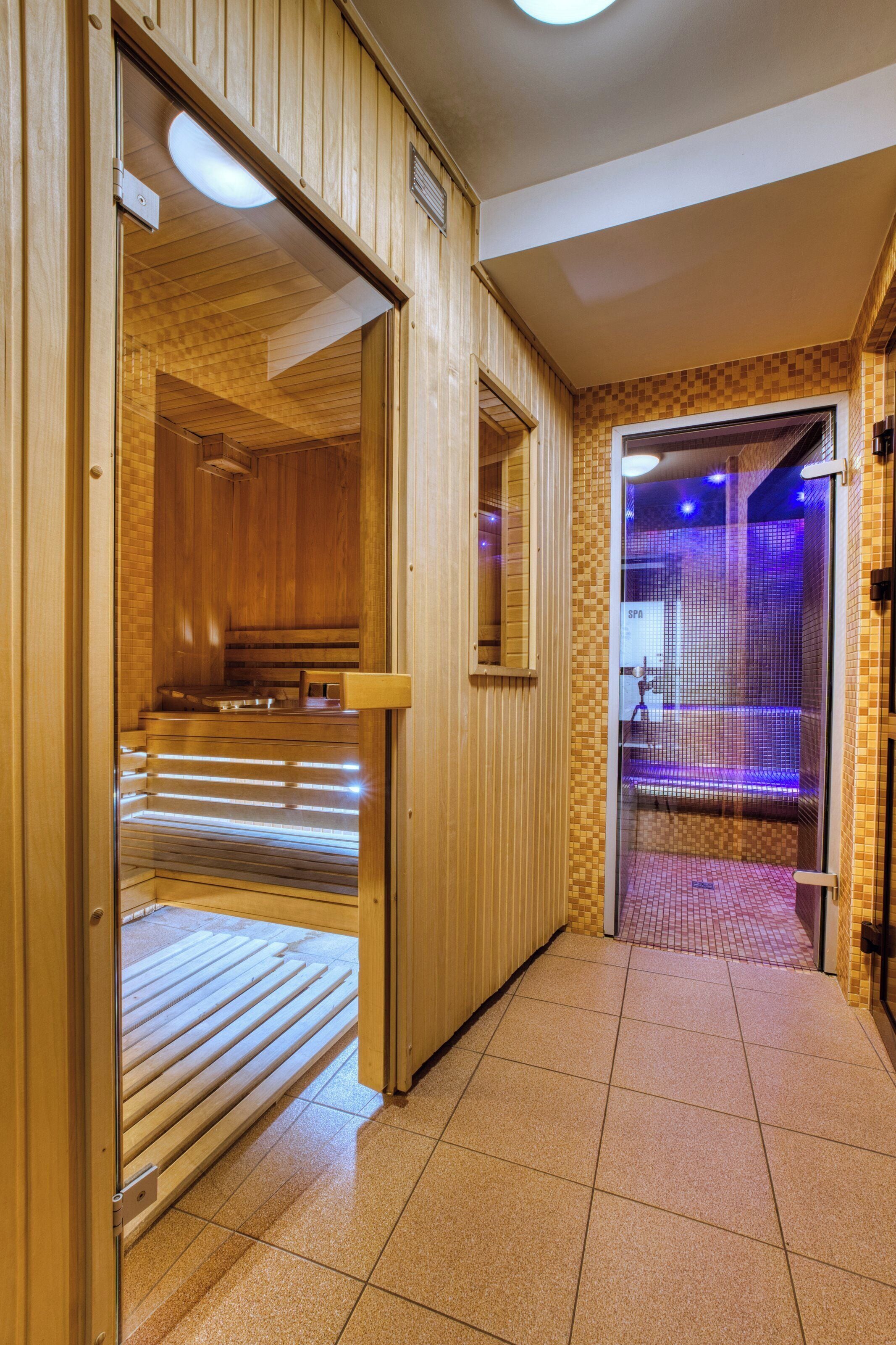 Turkish bath, body treatments, aromatherapy, hot stone massages