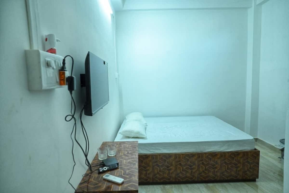 Habitación doble clásica | Escritorio