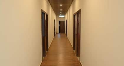 Hotel Tricon Residency