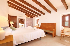 Iron/ironing board, travel cot, free WiFi - Finca Casou | Pollensa | Spacious countryside retreat with pool for. (Pollensa)