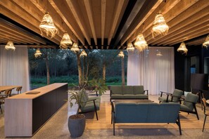 Lobby - Casa Pisangan - architect-designed house with swimming pool (Soustons)