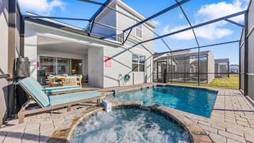 獨棟房屋 (Multiple Bedrooms) | 住宿正面