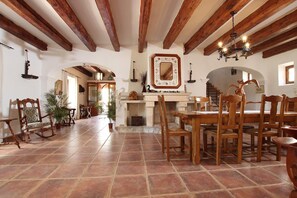Dining - Finca La Font | Pollensa | Countryside charm with private pool and spacious. (Pollença)