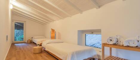 Villa (5 Bedrooms) | 5 camere, ferro/asse da stiro, culle/letti per bambini (a pagamento)