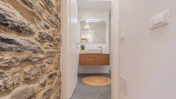 Villa (5 Bedrooms) | Baño | Bidé, toallas, jabón y champú