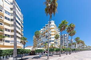 Exterior - Modern beachfront apartment on Marbella’s promenade (Marbella)