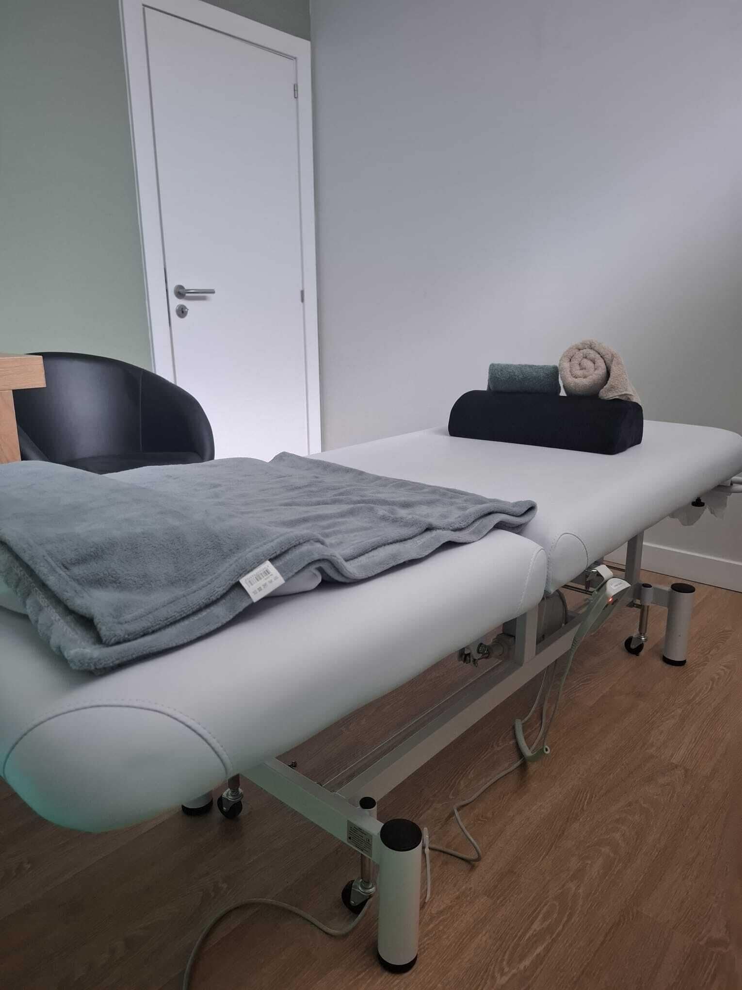 핫스톤 마사지, 딥티슈 마사지, 임산부 마사지, 스포츠 마사지, 마사지 서비스