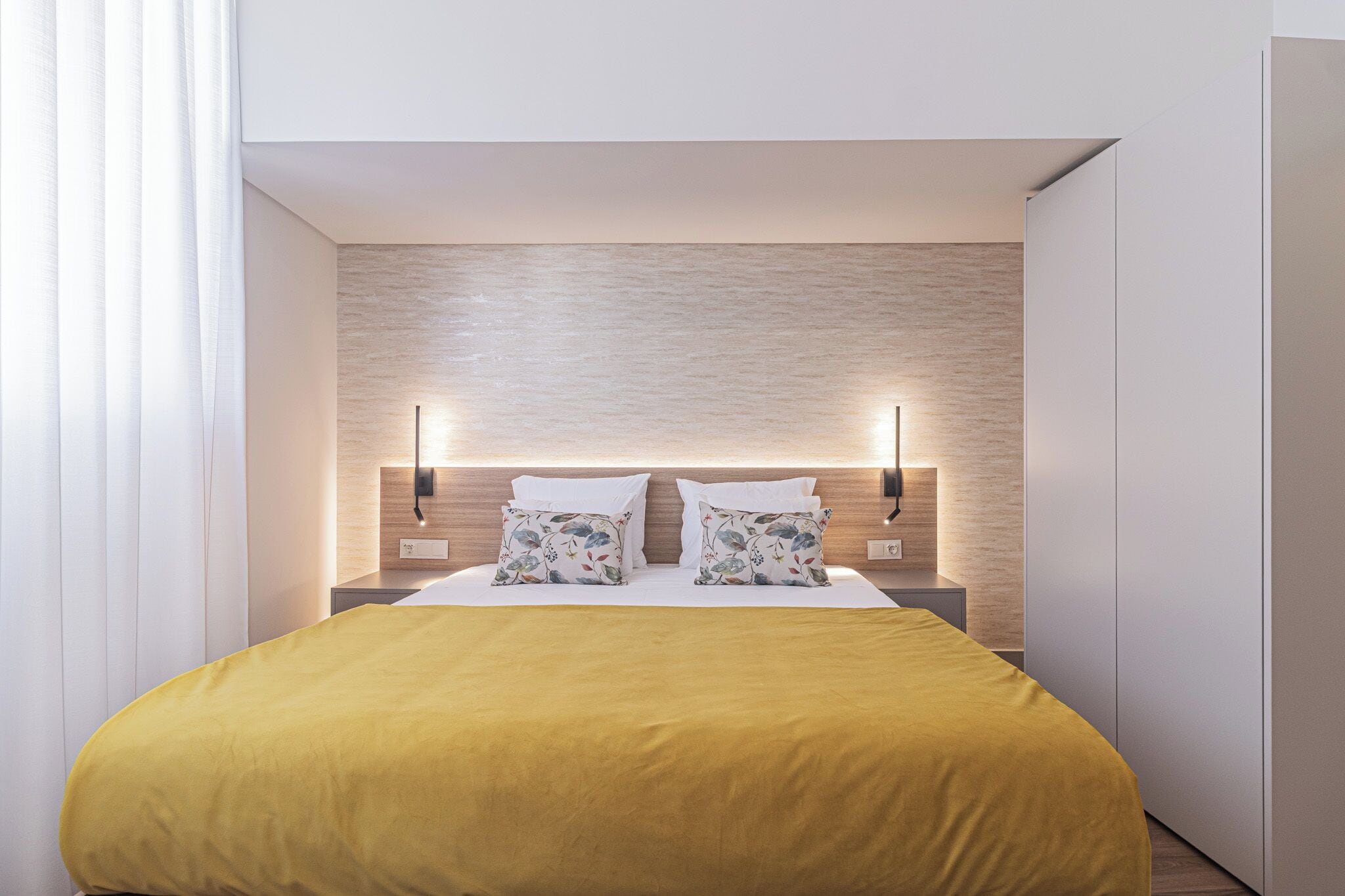 Executive Double or Twin Room, City View | In-room safe, desk, laptop workspace, blackout drapes