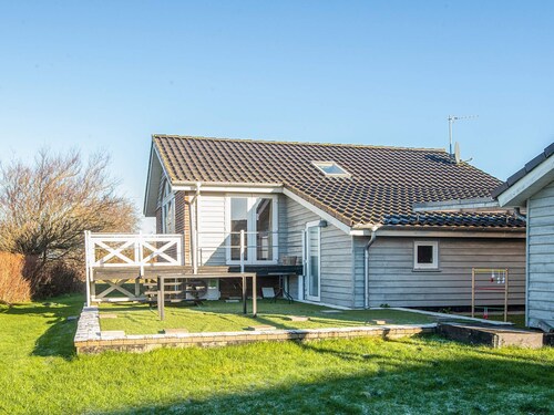 6 Person Holiday Home in Hemmet