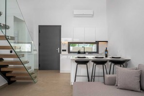 Smart TV - Alma Luxury Villas Levanta, Villa (Ialysos)