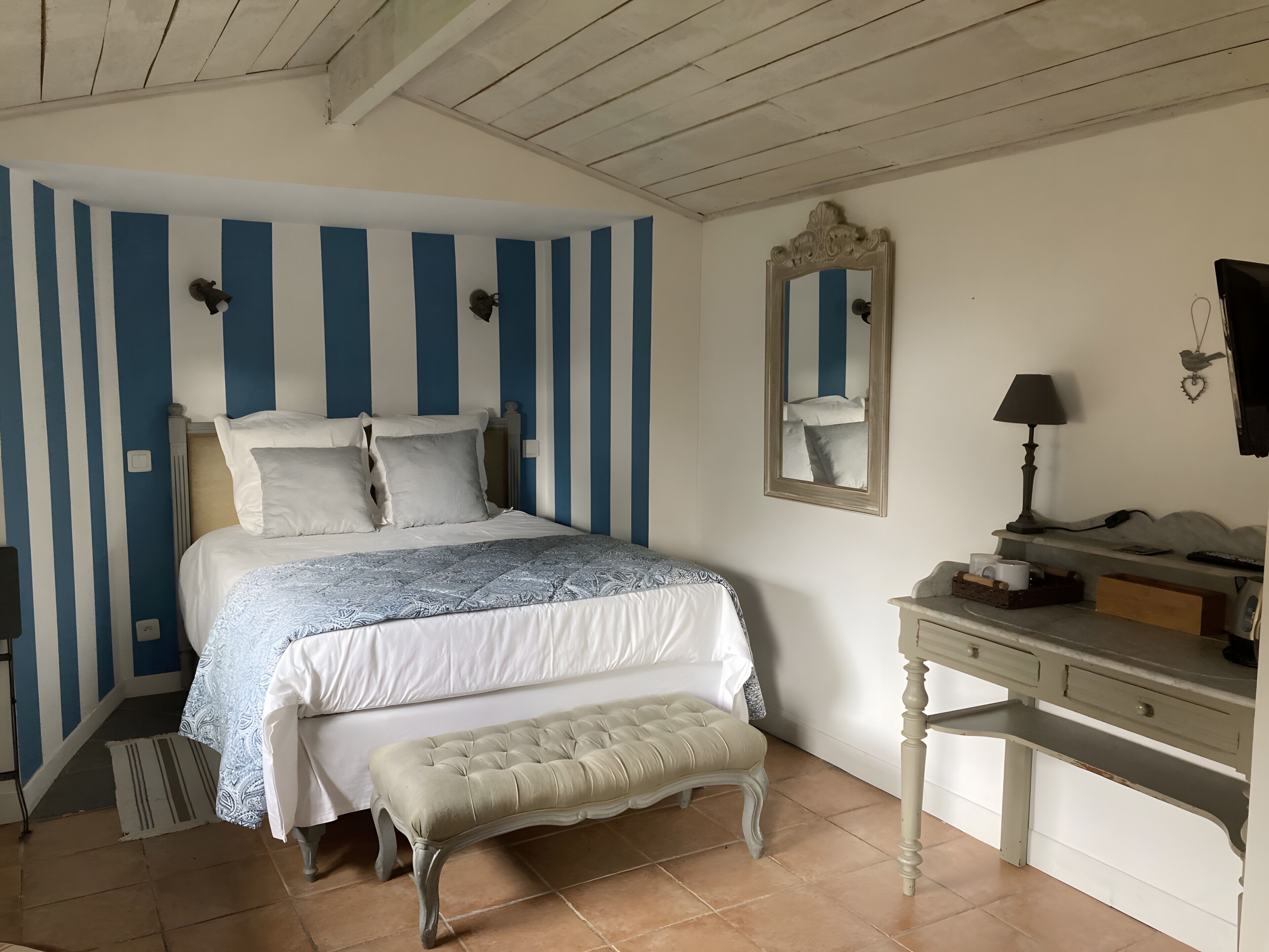 Wi-Fi, draps fournis