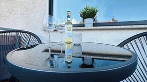 Outdoor dining - Studio with balcony & WLAN | T&P SoodenSuite (Bad Sooden-Allendorf)